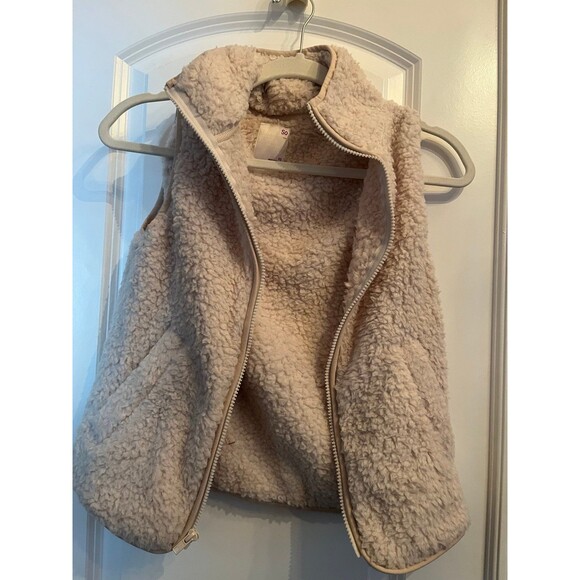 BNWT Sherpa Vest - Picture 1 of 3